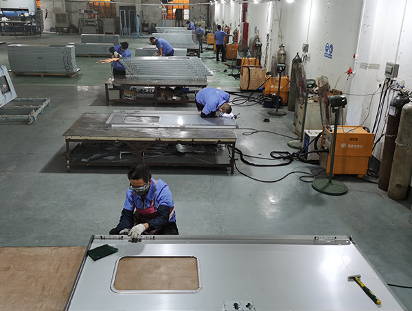 林森易潔門 林森易潔門